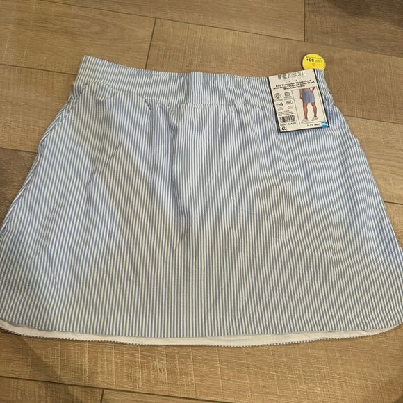 RBX WOMENS SEERSUCKER BLUE STRIPE SKORT NEW XL - Picture 1 of 10